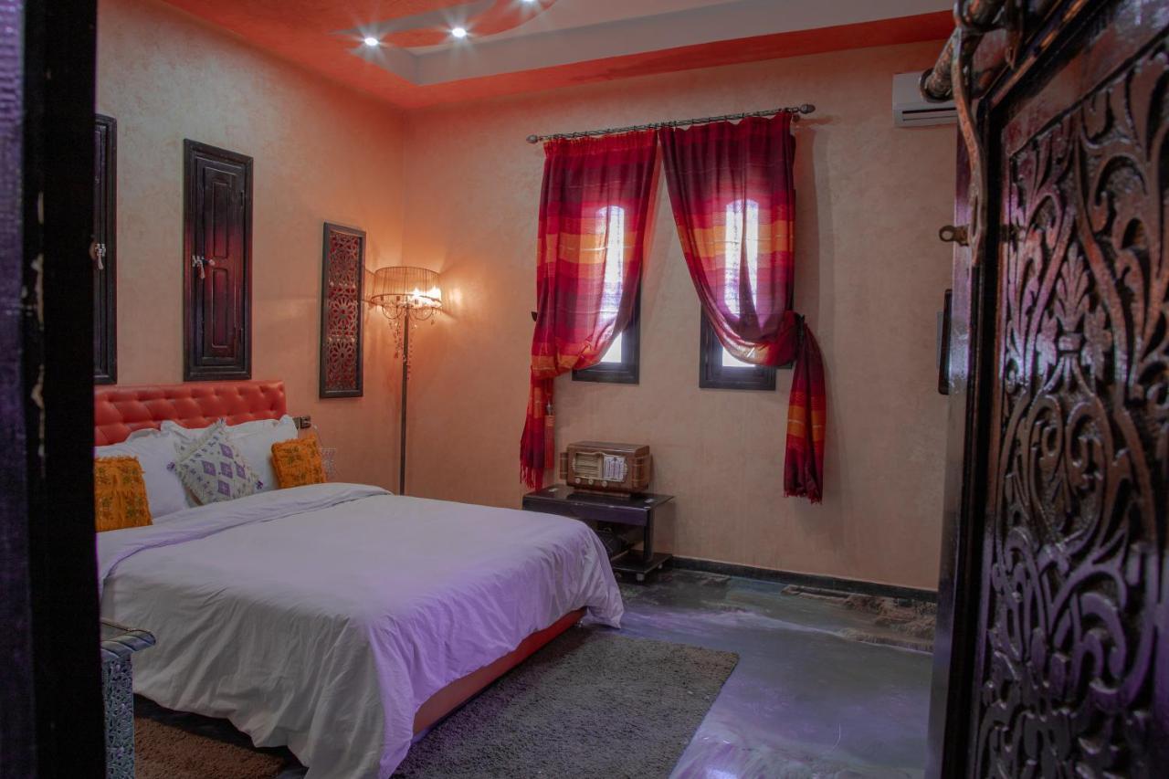 Jnanat Aicha Guesthouse Wawizelte Экстерьер фото