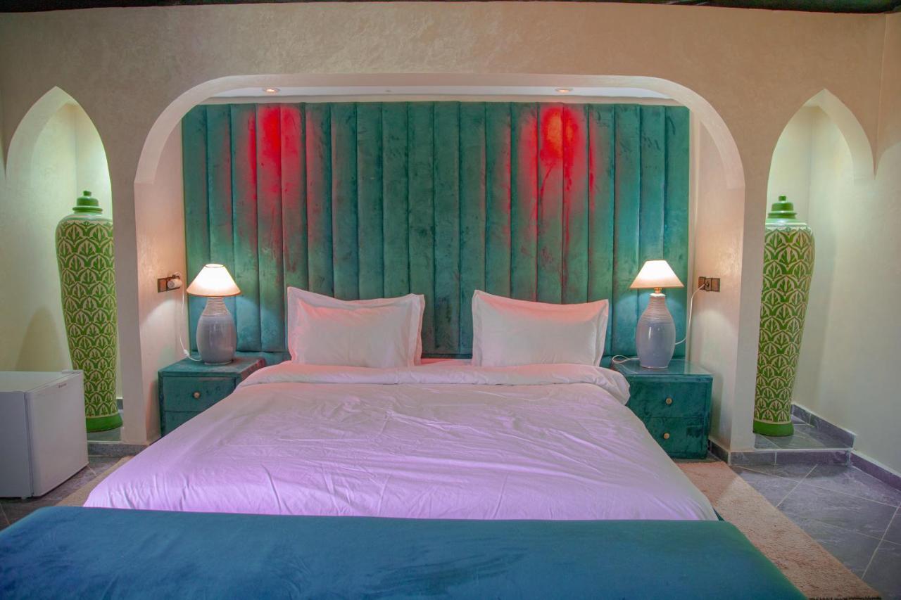 Jnanat Aicha Guesthouse Wawizelte Экстерьер фото