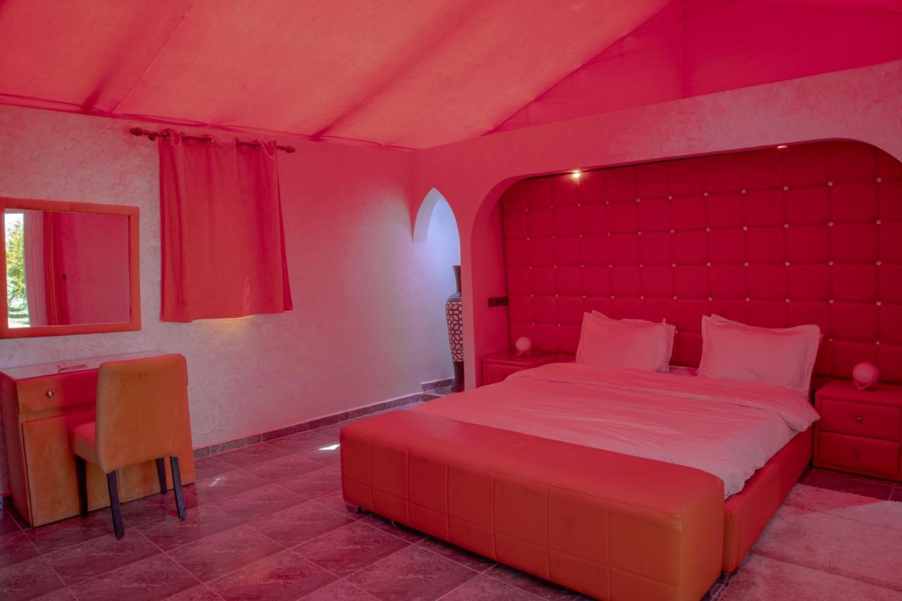 Jnanat Aicha Guesthouse Wawizelte Экстерьер фото