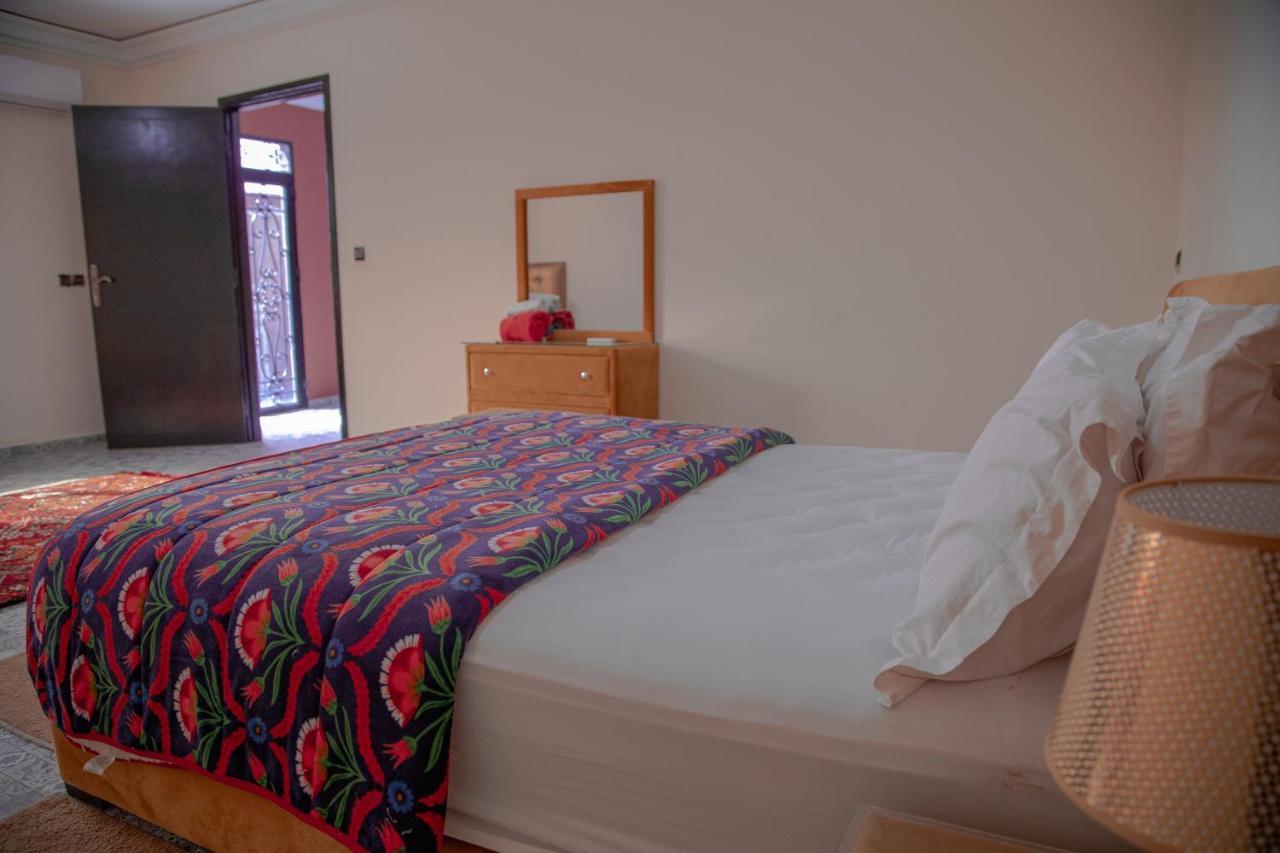 Jnanat Aicha Guesthouse Wawizelte Экстерьер фото