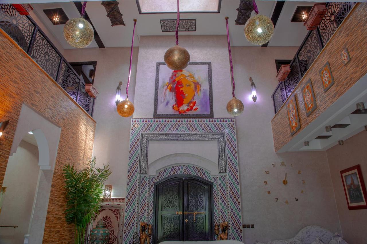 Jnanat Aicha Guesthouse Wawizelte Экстерьер фото