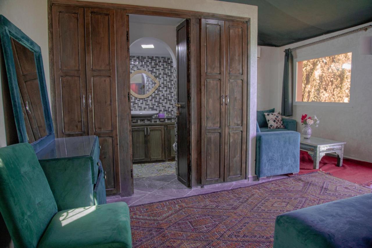 Jnanat Aicha Guesthouse Wawizelte Экстерьер фото