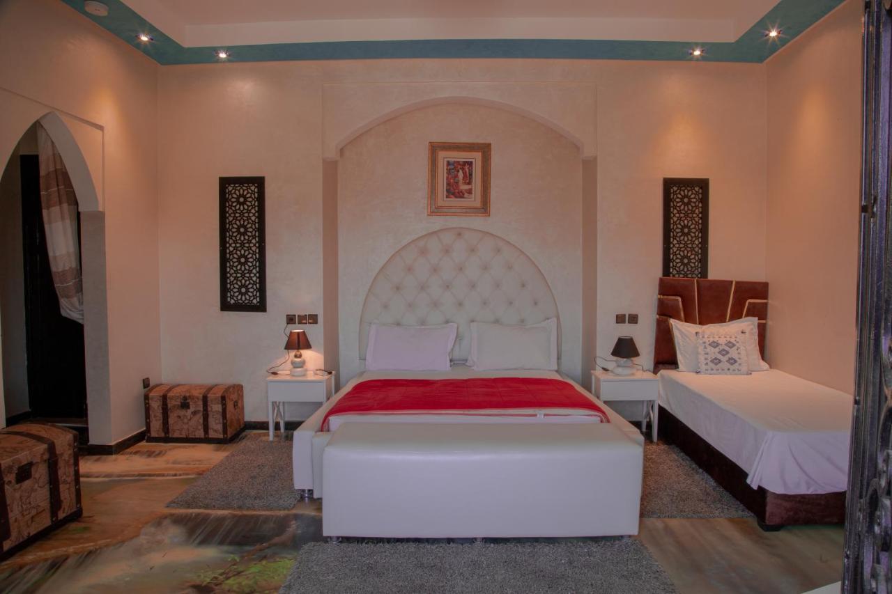 Jnanat Aicha Guesthouse Wawizelte Экстерьер фото