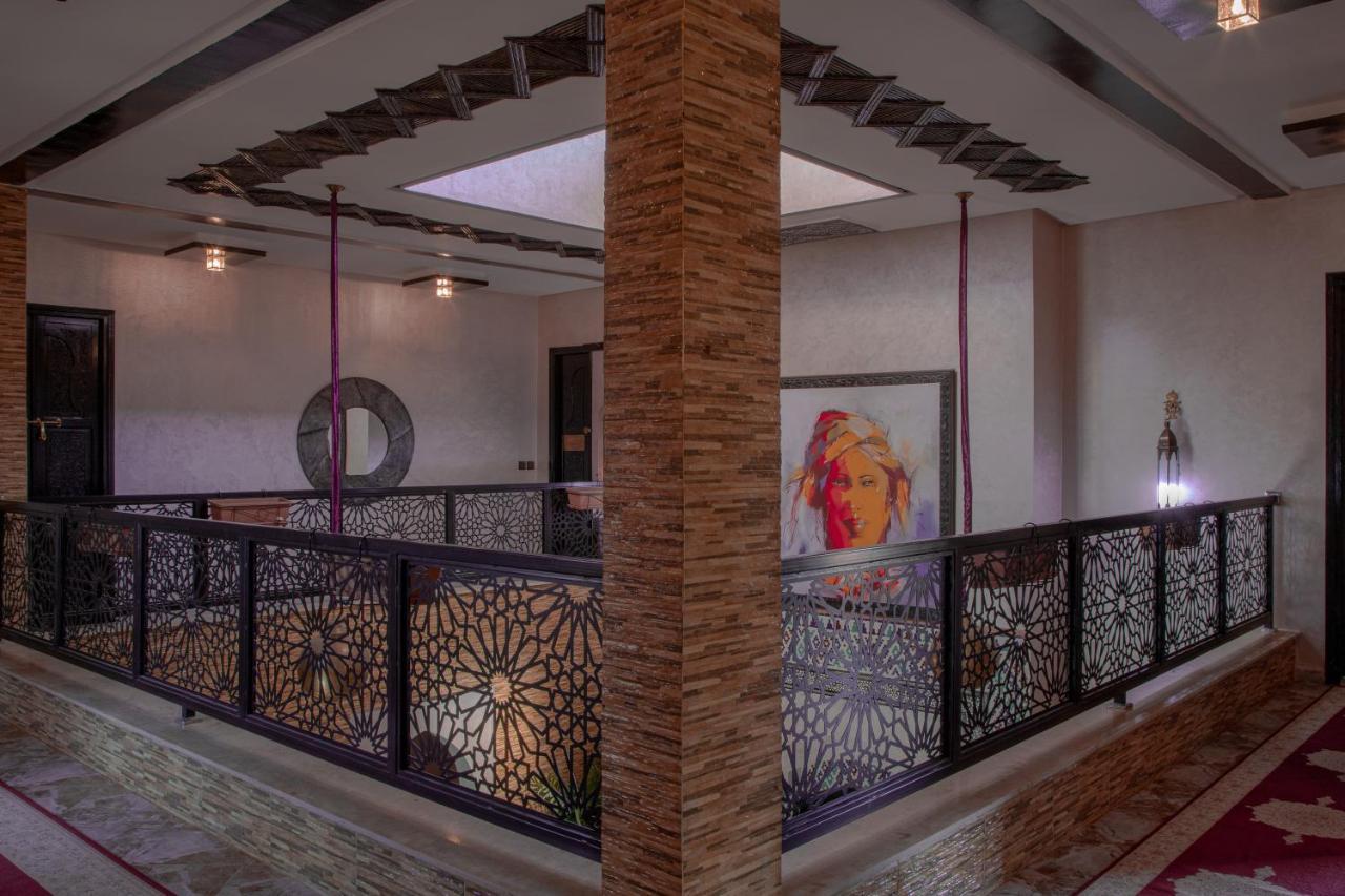 Jnanat Aicha Guesthouse Wawizelte Экстерьер фото
