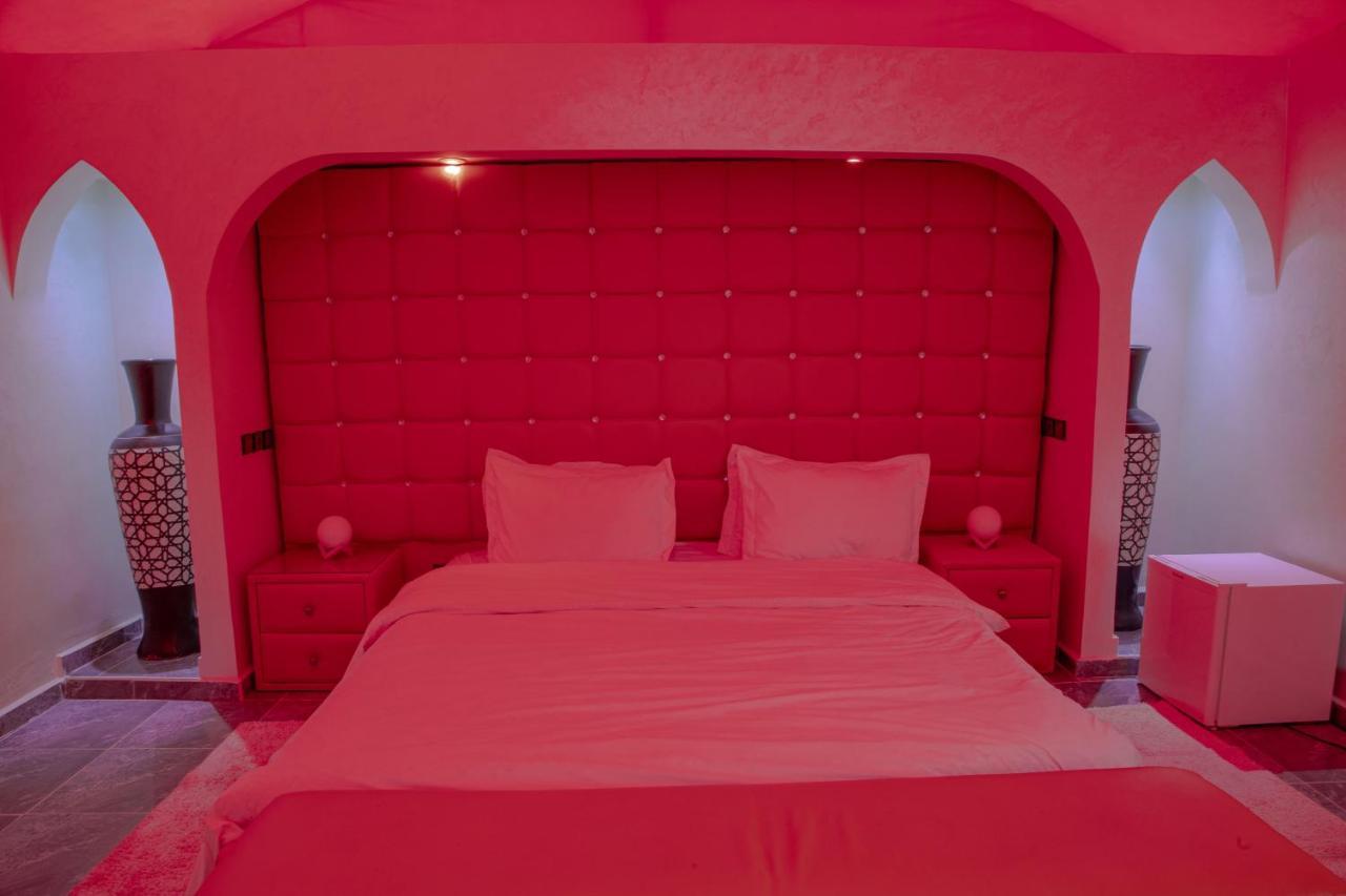 Jnanat Aicha Guesthouse Wawizelte Экстерьер фото