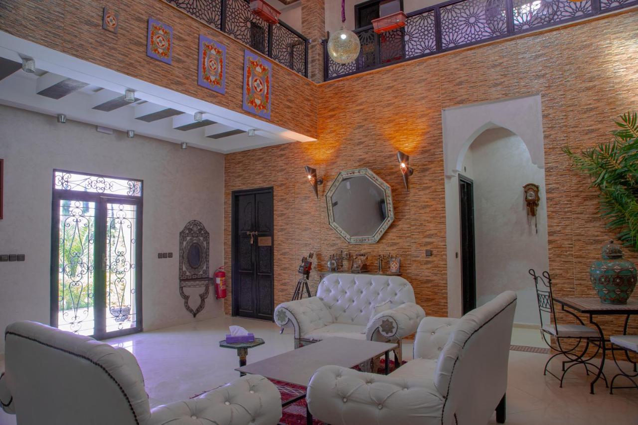 Jnanat Aicha Guesthouse Wawizelte Экстерьер фото