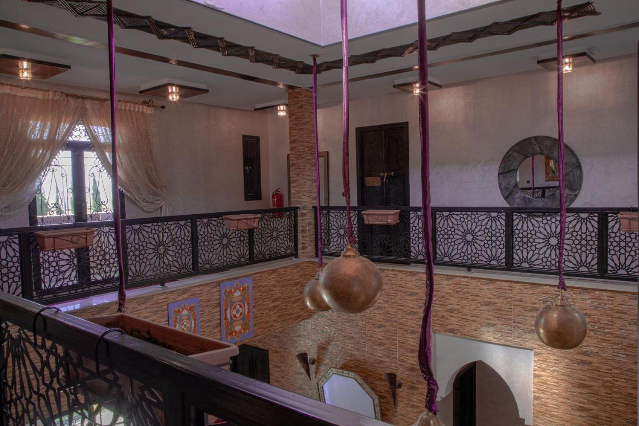 Jnanat Aicha Guesthouse Wawizelte Экстерьер фото