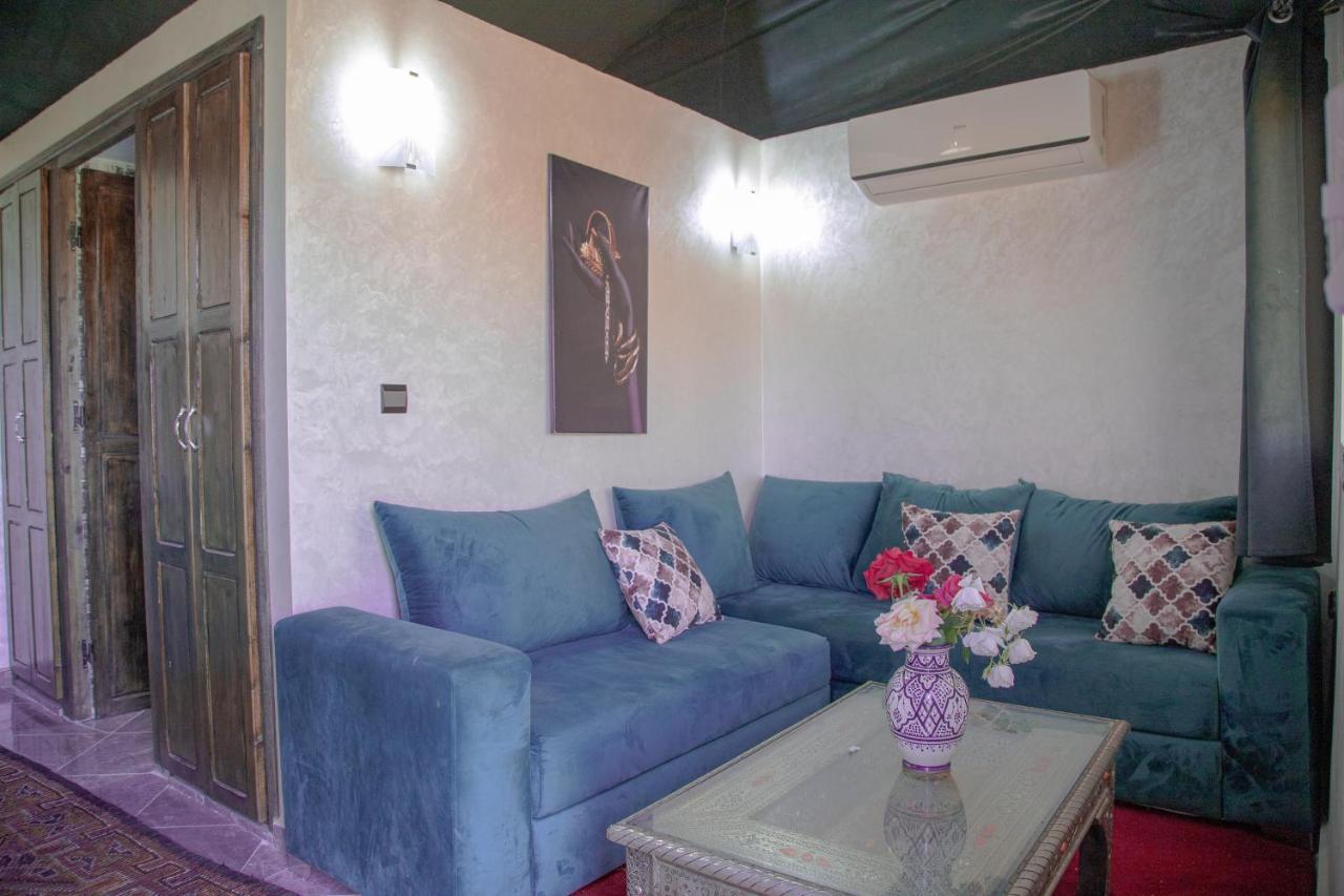 Jnanat Aicha Guesthouse Wawizelte Экстерьер фото