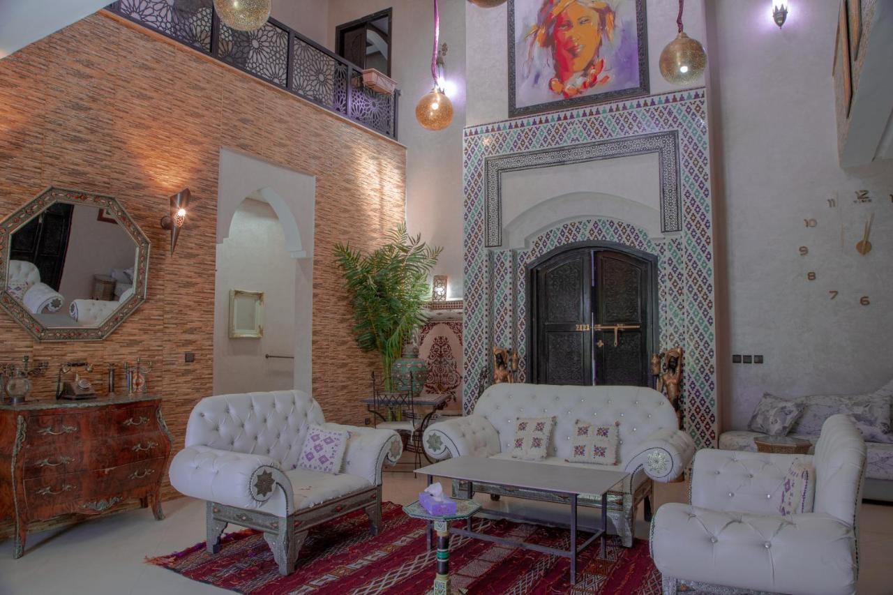 Jnanat Aicha Guesthouse Wawizelte Экстерьер фото