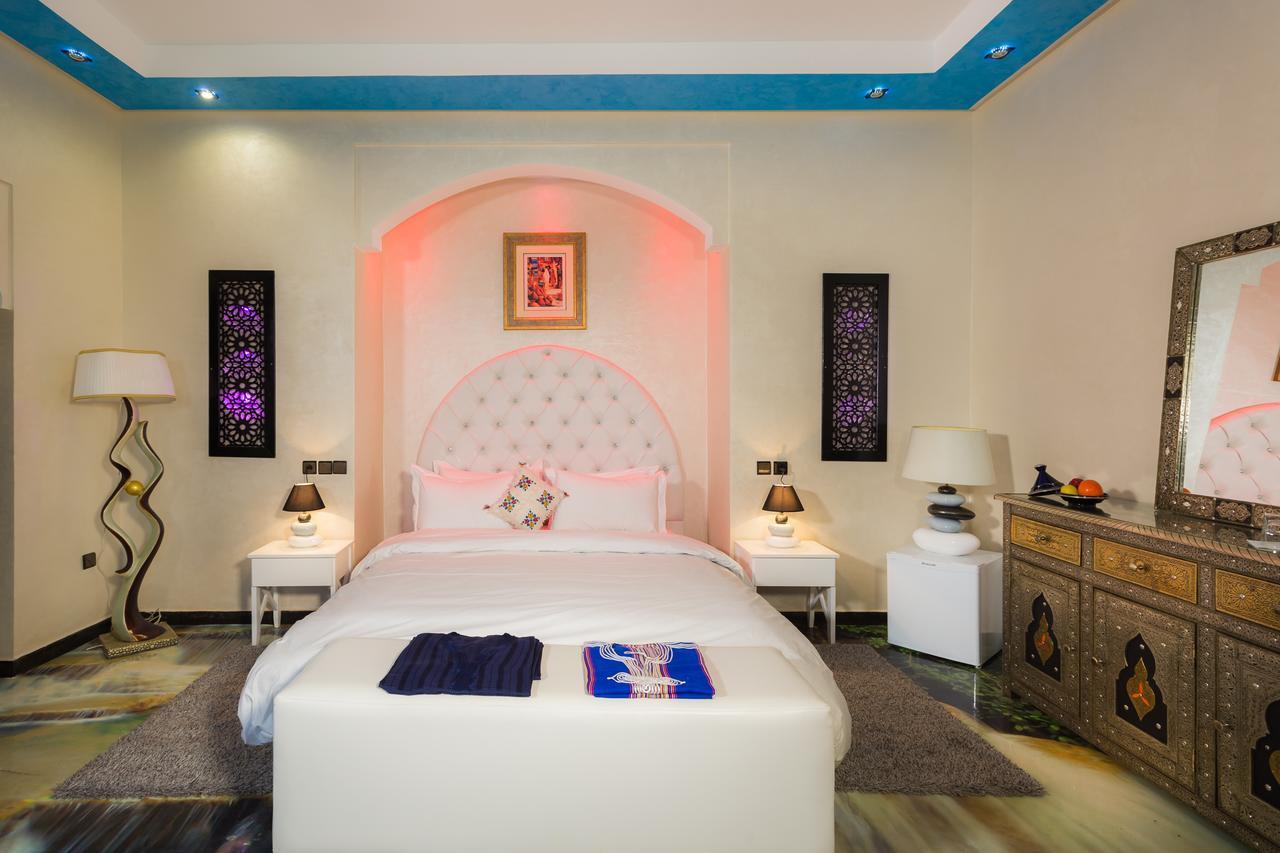 Jnanat Aicha Guesthouse Wawizelte Экстерьер фото